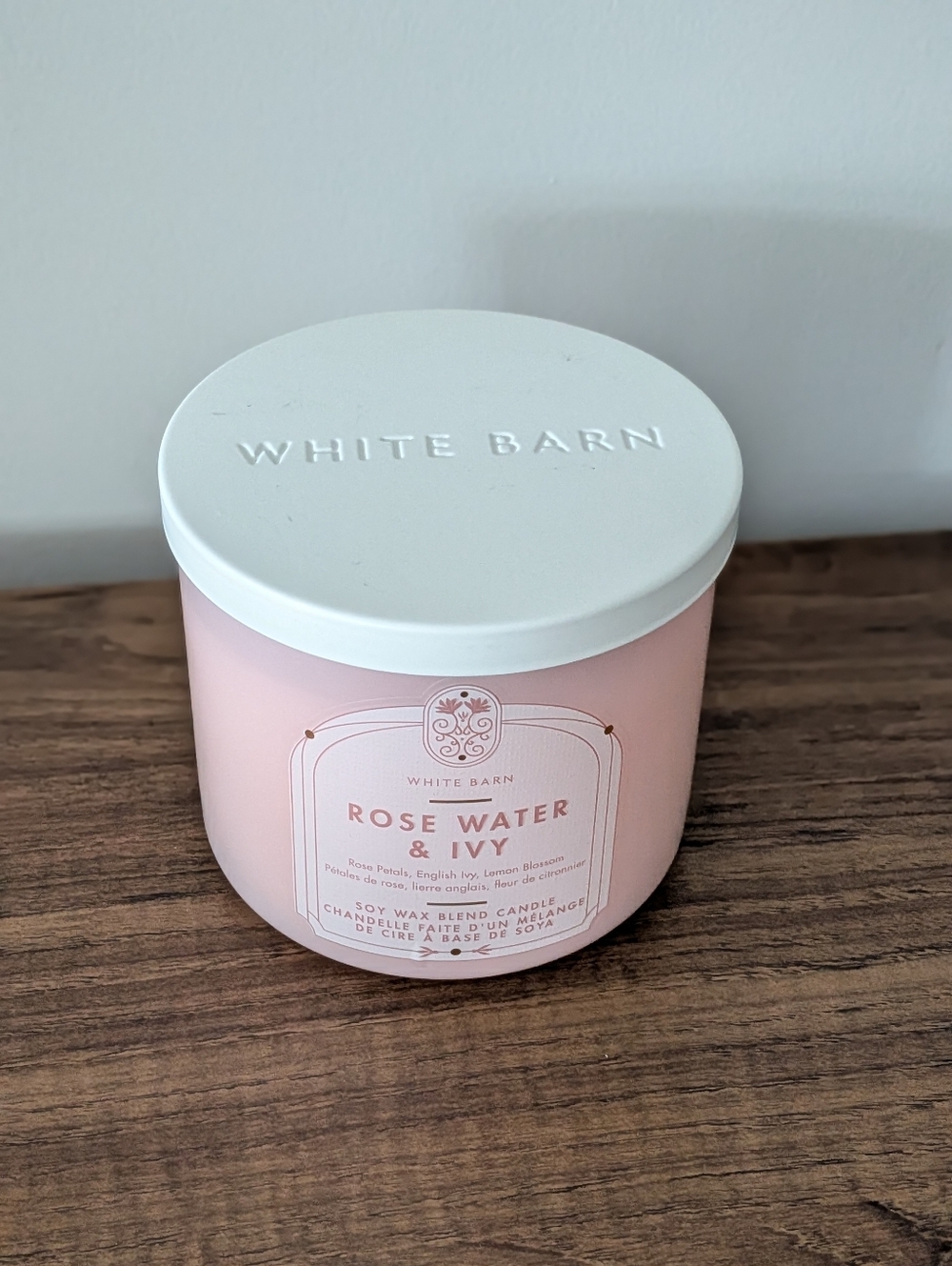 White Barn Rose Water & Ivy Candle - Soft Pink & White